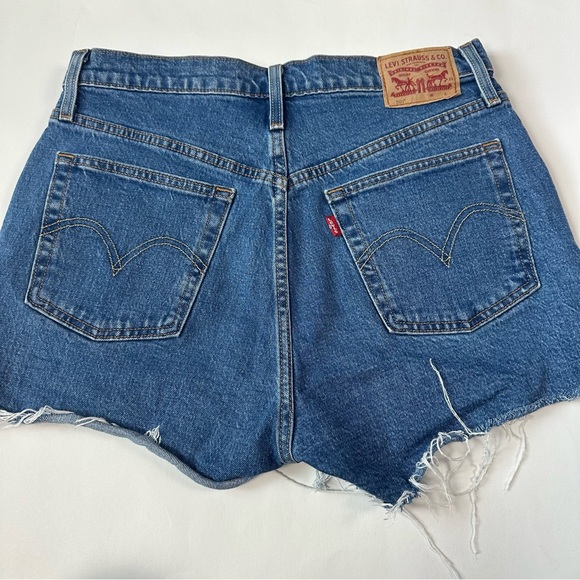 Levi’s 501 Button Fly Shorts - Picture 2 of 4